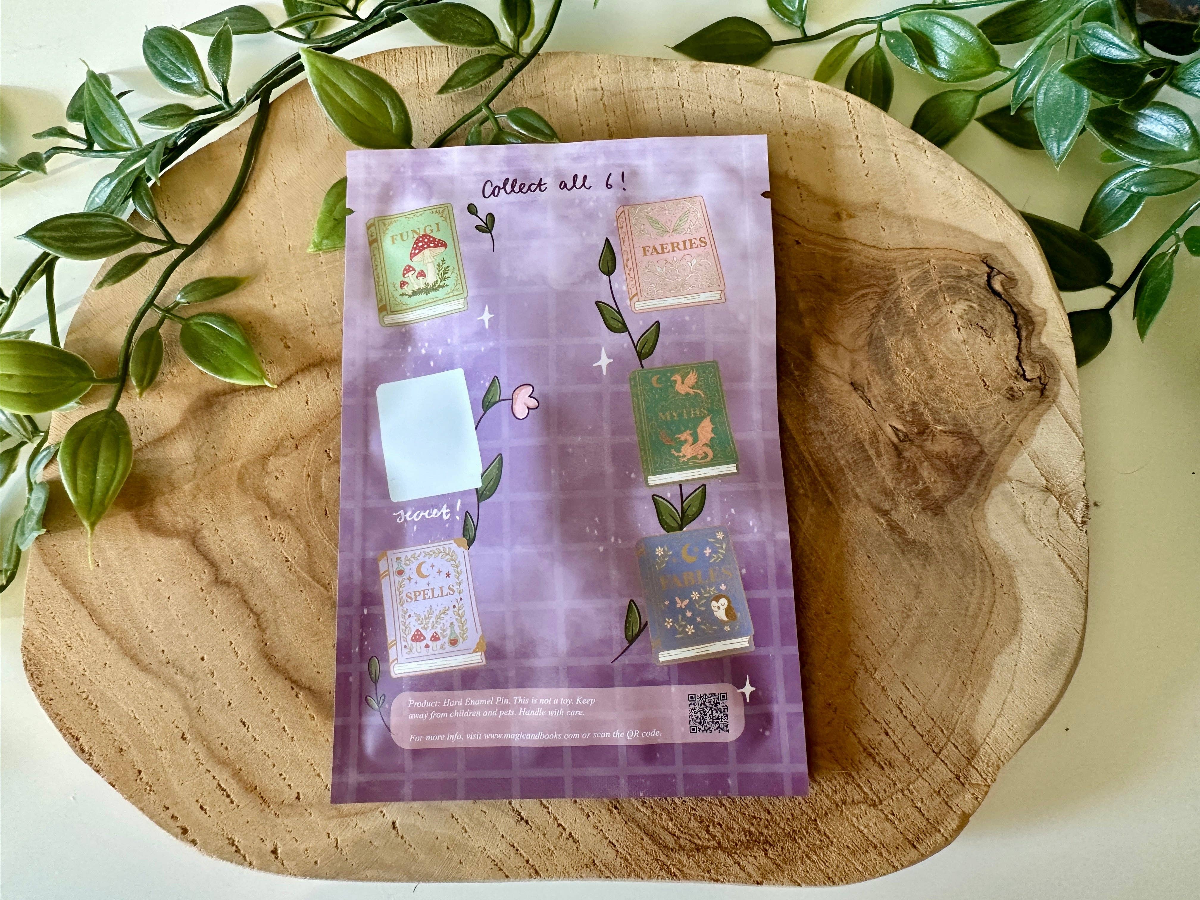 Magic&Books - Wholesale Lapel Pin/Button - Magical Books Mystery Enamel Pin Blind Bag2