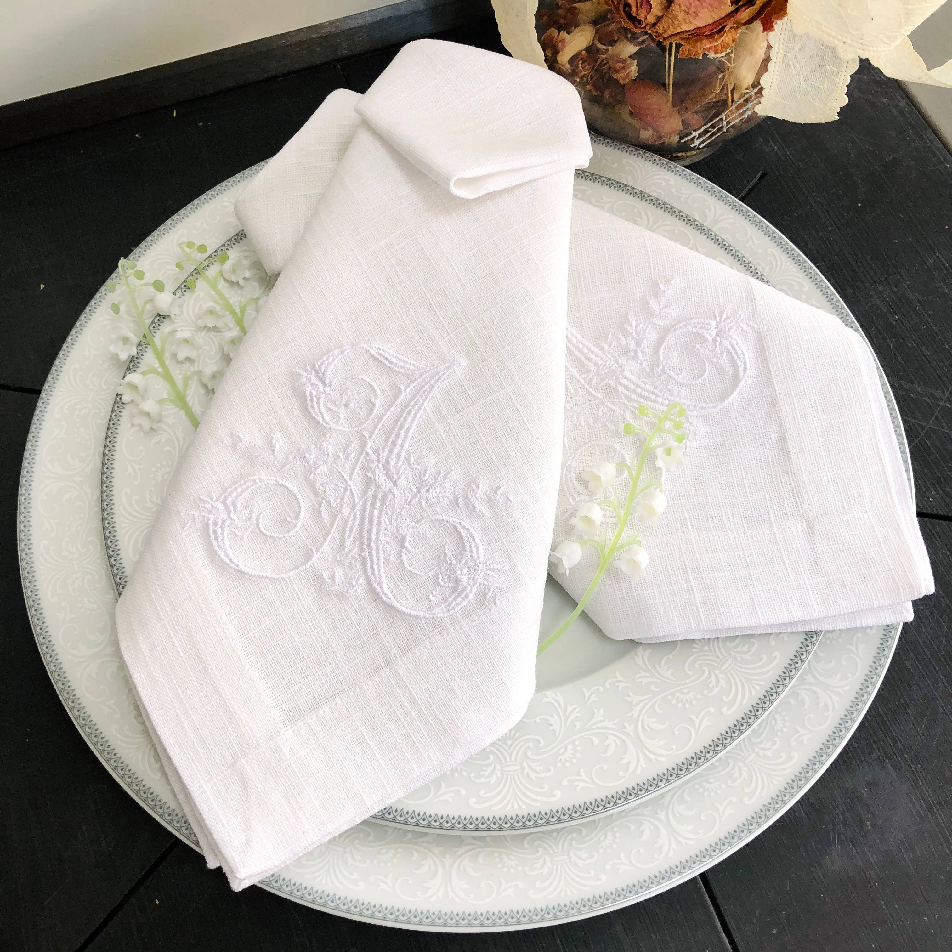 Belle Linen – Guardanapo e pano de jantar por atacado – Guardanapo de Jantar de Linho Vintage Bordado com Monograma0