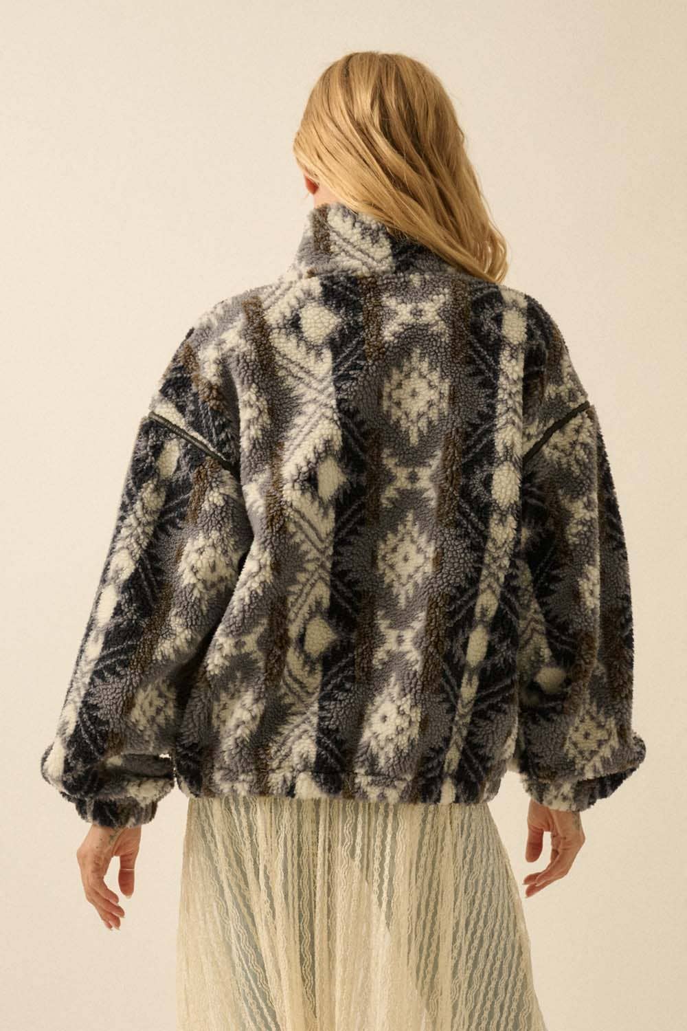 Promesa USA - Vendita all'ingrosso Giacca - Donna - Giacca in Pile Sherpa con Cerniera e Stampa Geometrica11