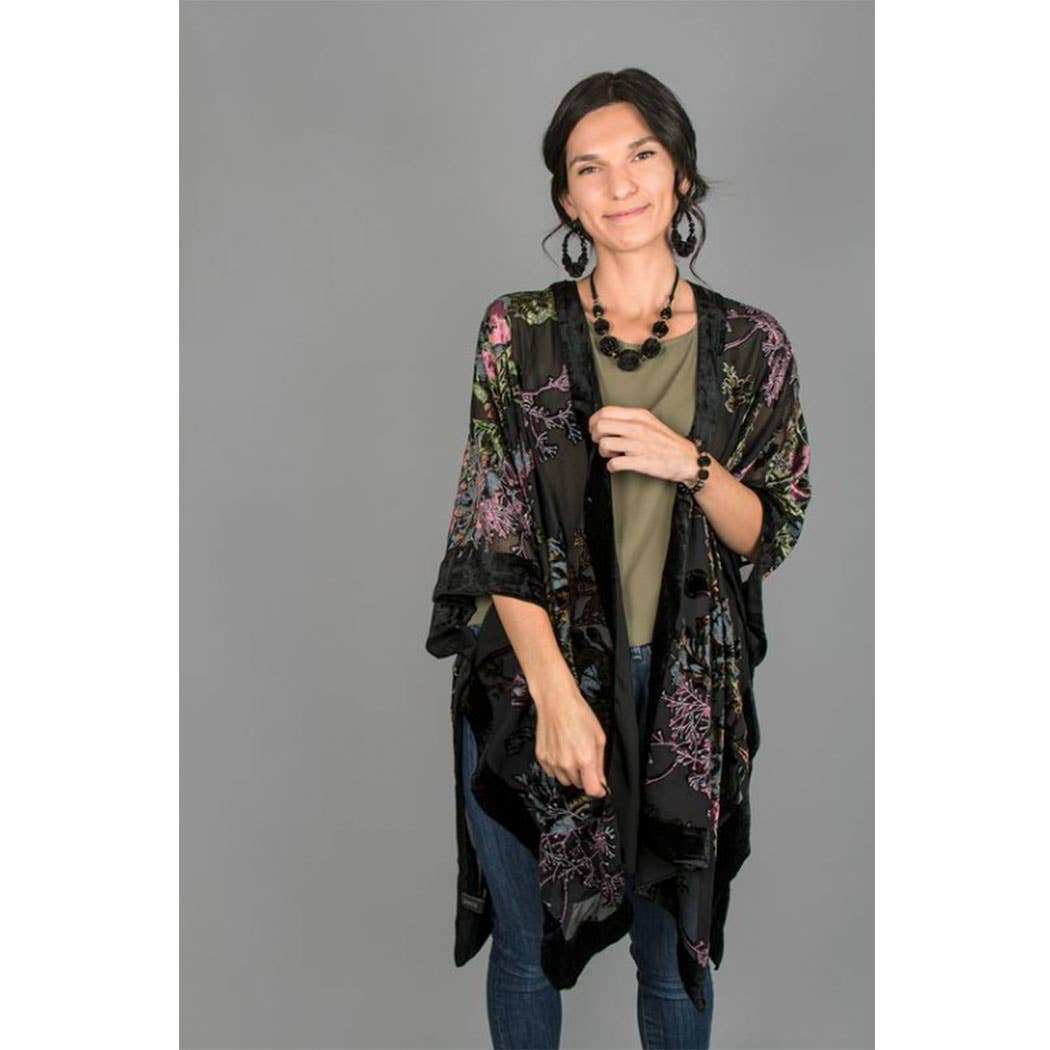 SAACHI – wholesale Kimono – Women's – Black Velvet Burnout Kimono5