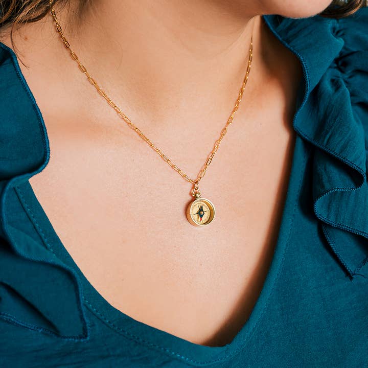 Ornamental Things - Wholesale Pendant/Charm Necklace - Tiny Compass on Gold Plated Chain Necklace