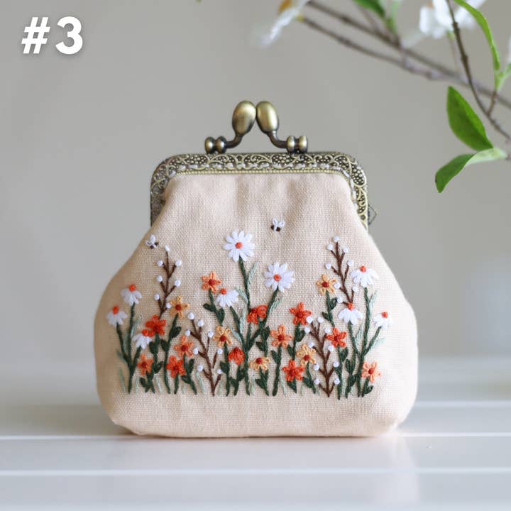 Finer Embroidery - Wholesale Coin Purse - Women's - Vintage Floral Hand Embroidered Clasp Coin Purse3