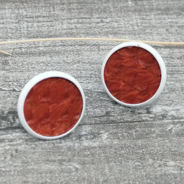 Ohrhänger - Maritime 8a- Lachsleder - Weiß/Rostbraun für den Großhandel von Maison Delclef