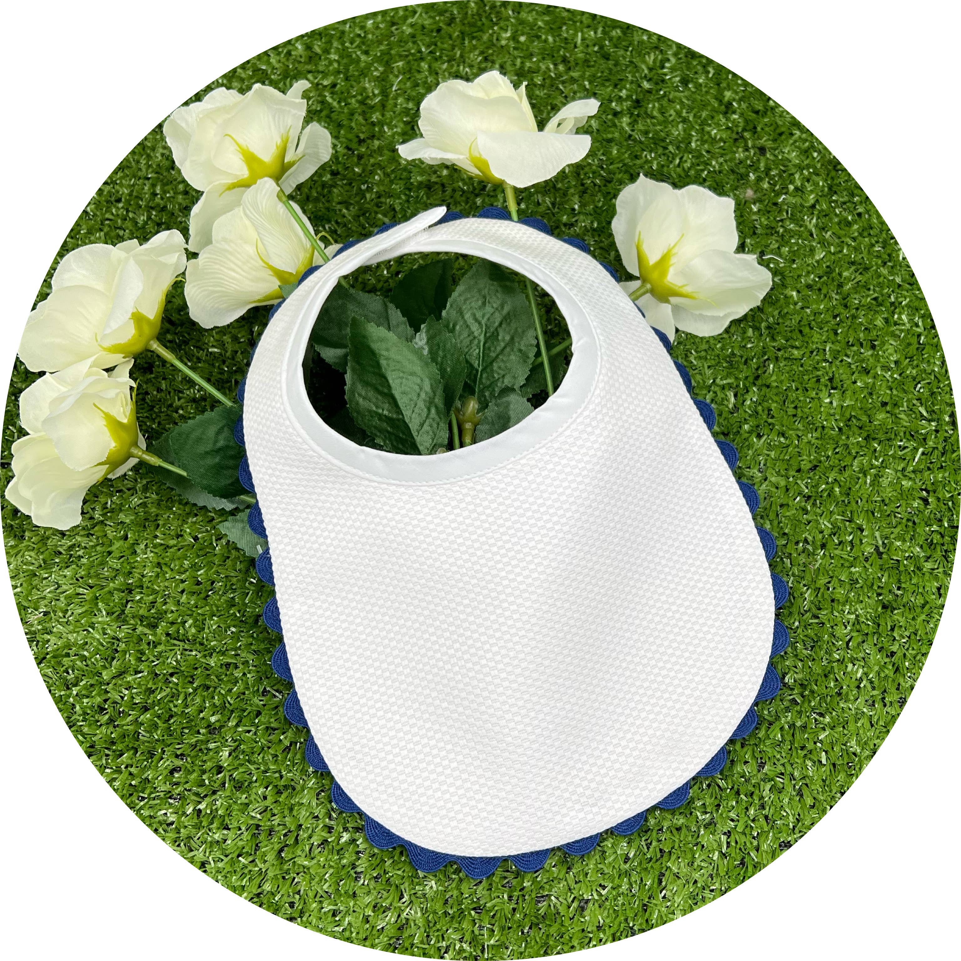 THE ROYALTY COLLECTION – Engroshandel Hagesmæk - Baby – Hvid bomuld Pique spædbarn hagesmæk6