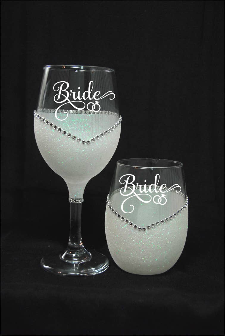 WineyBitches.Co - Wholesale Wine Glass - Bride (Wedding Rings Design) – Handmade Bling Wine Glass (Wedding Party Collection)