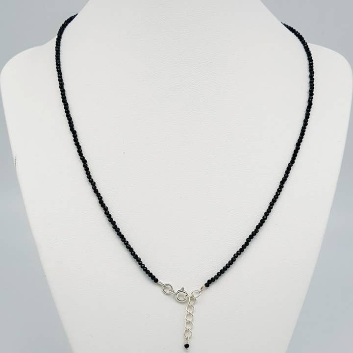 Artisans de Madagascar - Wholesale Beaded/Pearl Necklace - Faceted Black Spinel Necklace