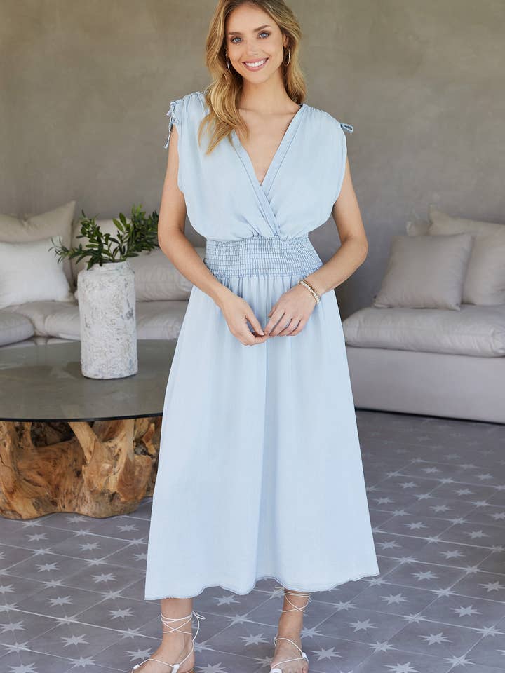 VESTIDO DE CINTURA FRUNCIDA DE TENCEL (68212, MEZCLILLA LIGERA) para venta al por mayor de MILIO MILANO