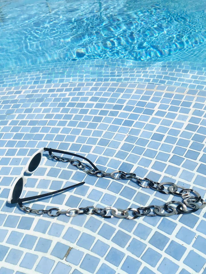 Smileykæde | Måneskinsgrå | Brillekæde for engroshandel hos Orris London