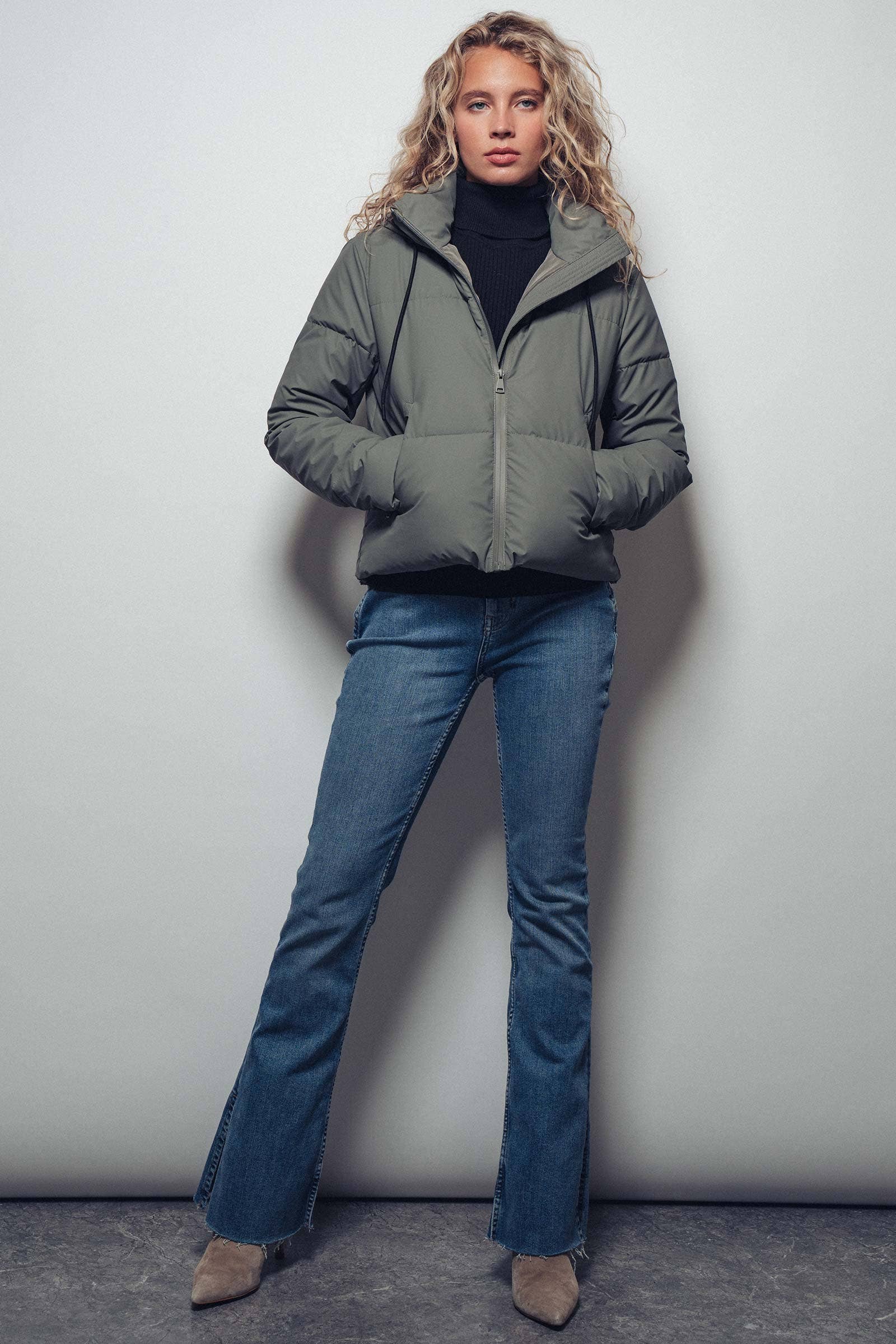 Urban Daizy - Wholesale Puffer Jacket - Women's - Cozy Drawstring Hooded Puffer Jacket6