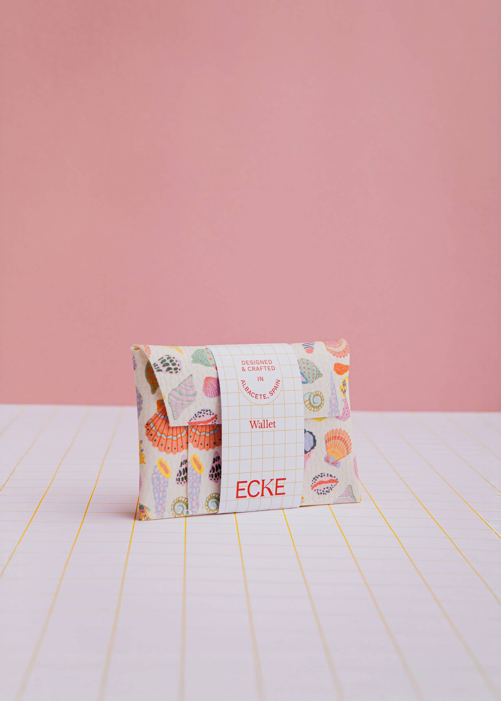 ECKE - Wholesale Card Holder - Women's - Conchas Beige Card Wallets1