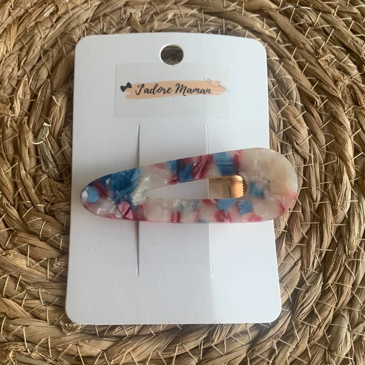 Pink, blue and white resin clip for wholesale by J’adore maman