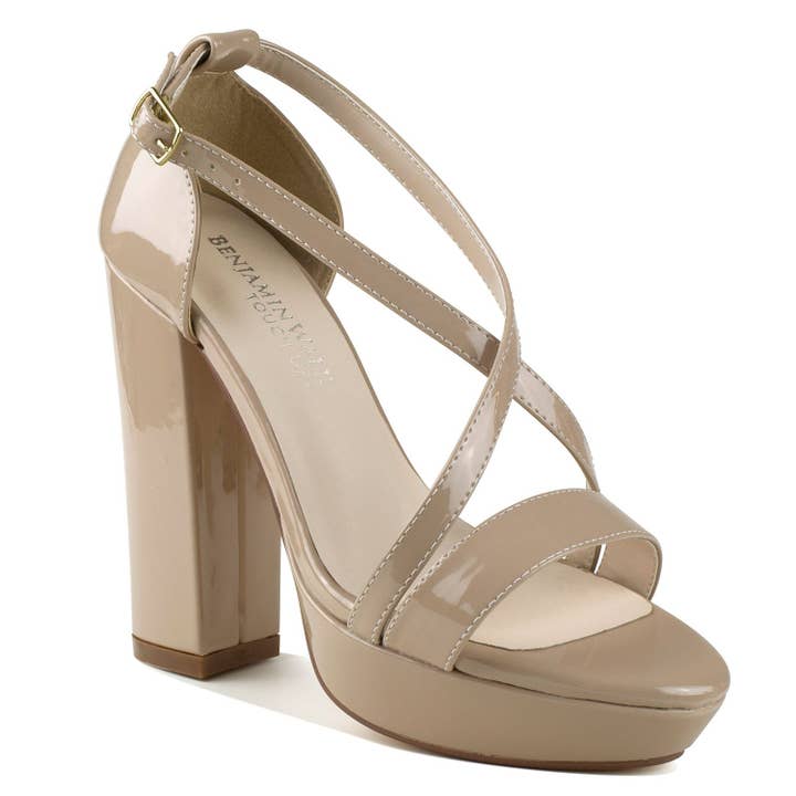 Chloé pour la vente par Benjamin Walk