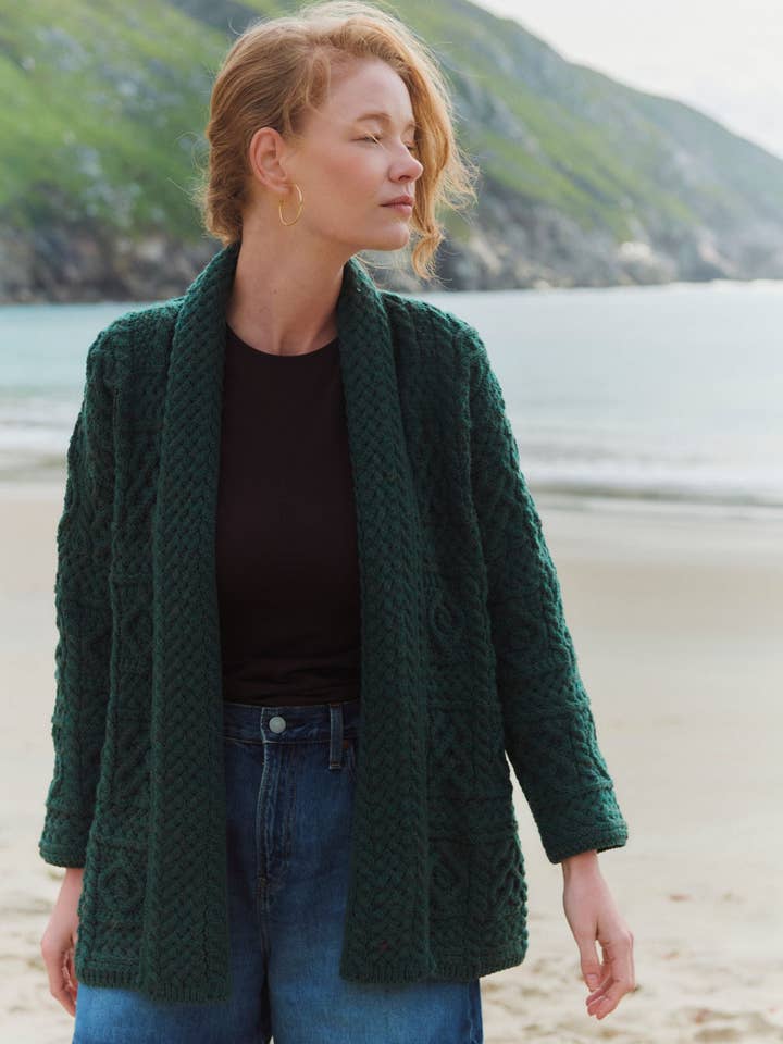 Cardigan a scialle Aran Liffey Ladies - Verde per la vendita all'ingrosso da parte di Aran Woollen Mills