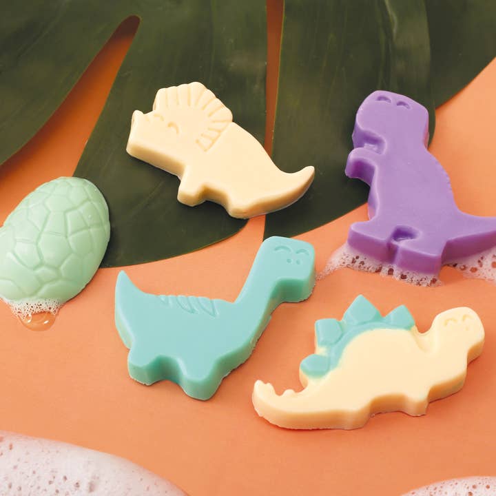 Graine Créative - Wholesale DIY Craft Kit - Kids - DINO SOAP WORKSHOP1