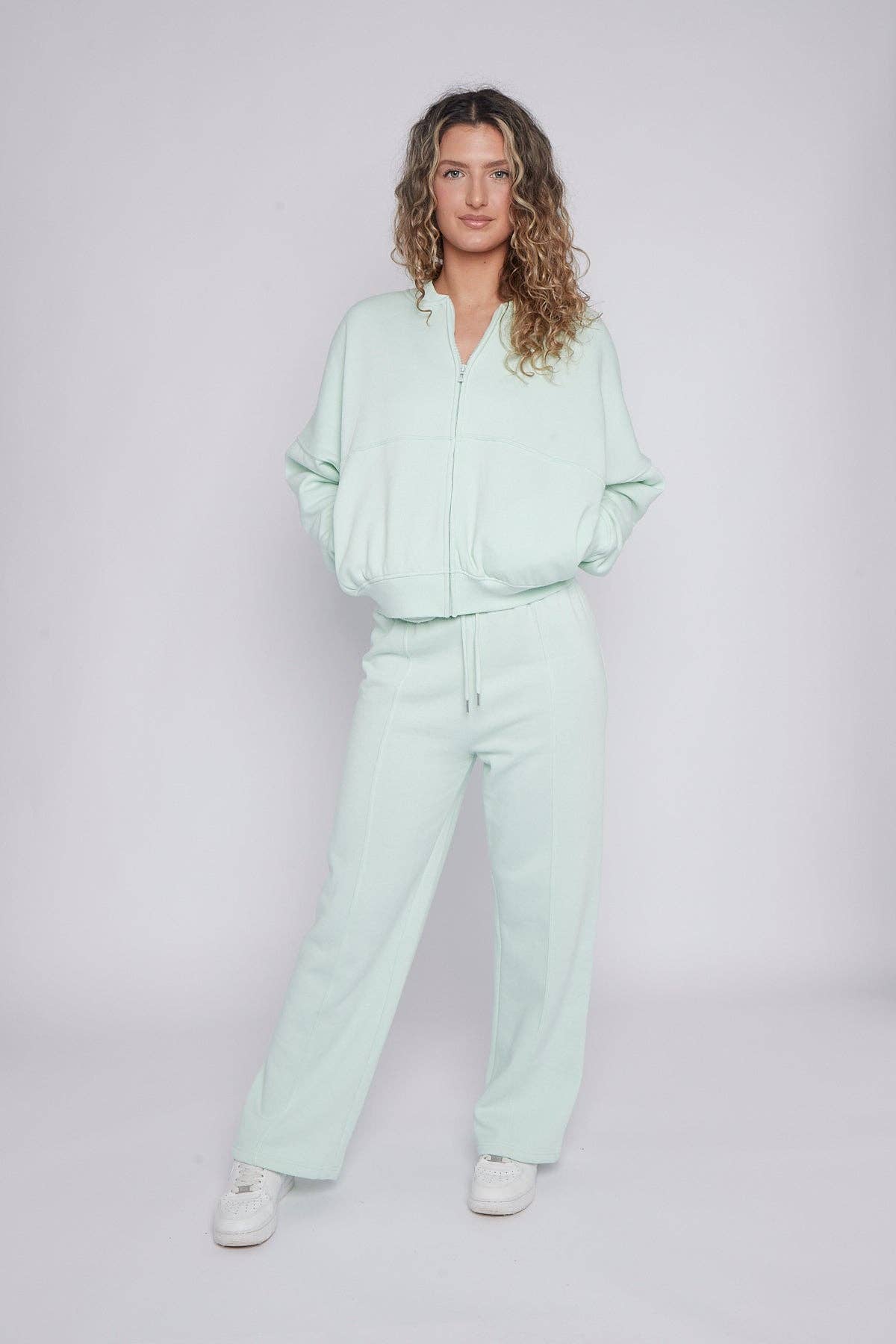 AX Labels - Wholesale Top & Pant Set (NOT Loungewear) - Women's - Oversized Bomber Style Fleece Zipper Co-ord48