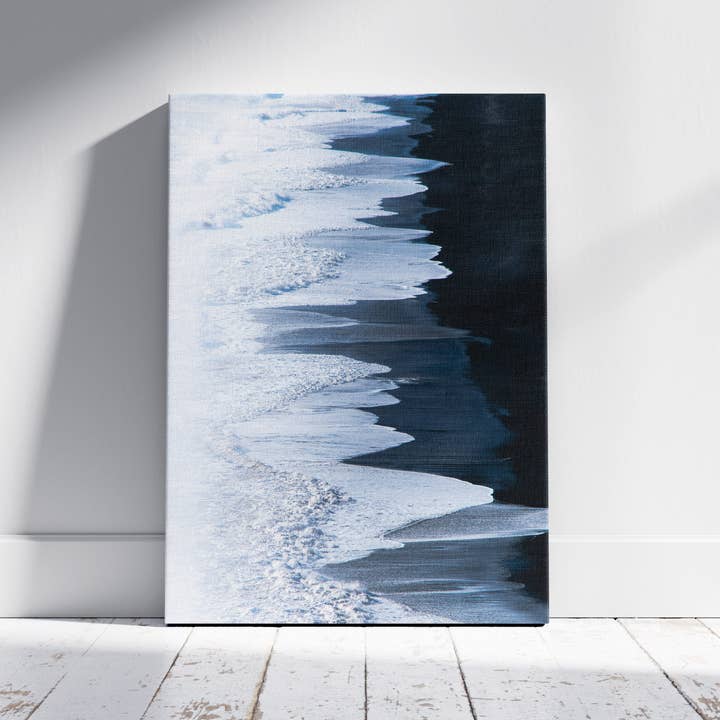 Lámina de pared sobre lienzo enmarcada con arena blanca y azul que se encuentra con el mar para venta al por mayor de House Prints