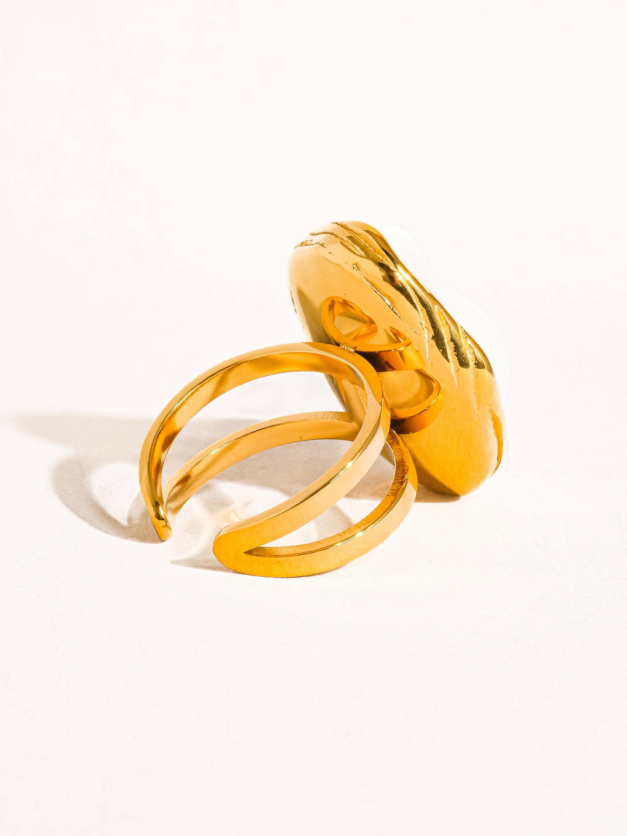 White Cameron 18K Gold Non-Tarnish Classic Pearl Round Ring for wholesale on Faire2