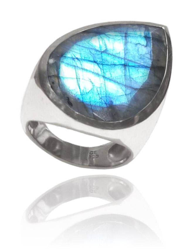 Modern Paisley Cocktail Ring Labradorite for wholesale by Sikara & Co.