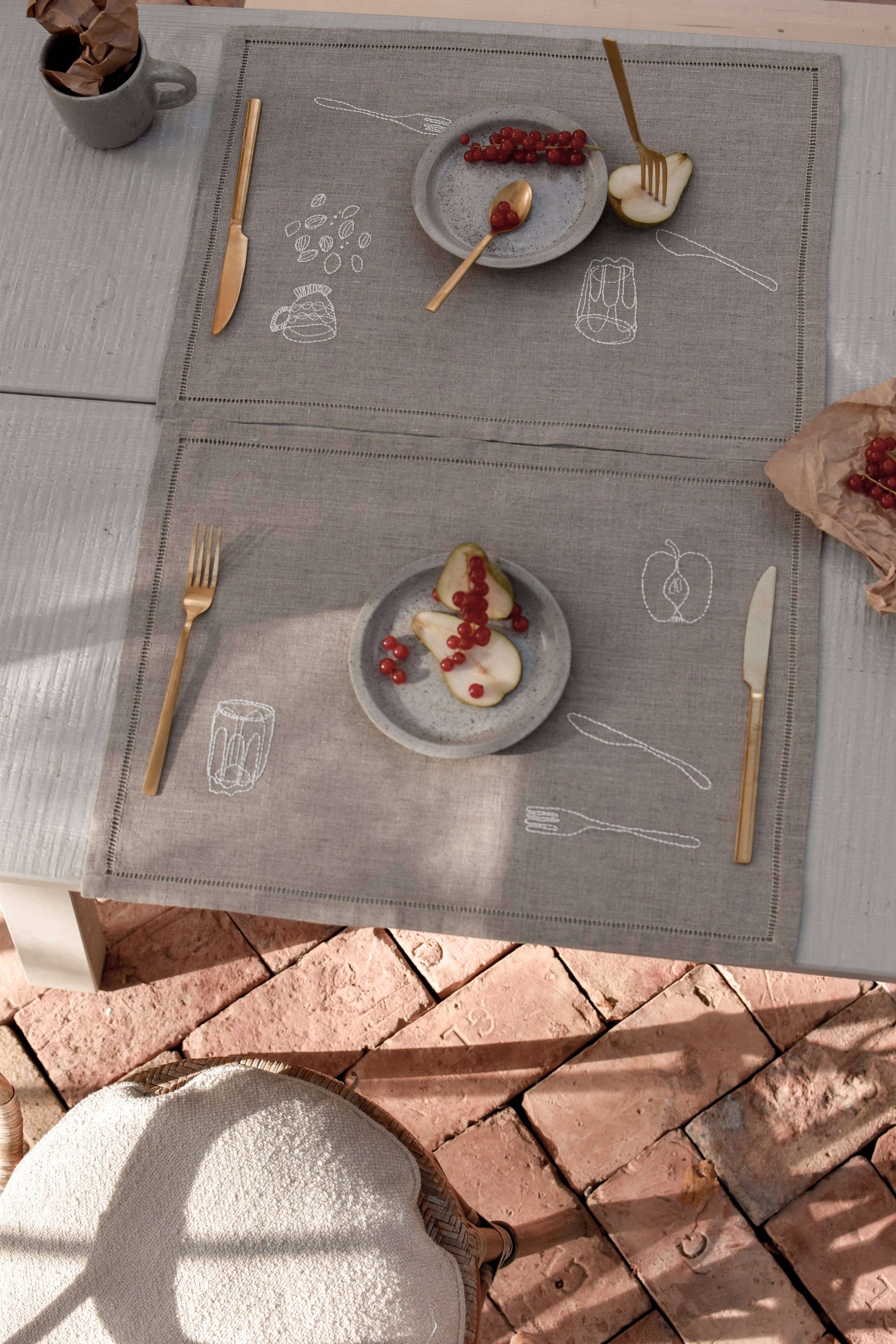 À bientôt - Wholesale Placemat - Petit Dej Organic Linen Placemat in White4