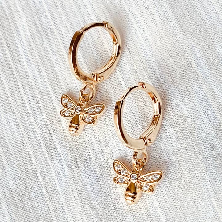 SALT by Sarah Curtis - Wholesale Huggie Earrings - BUMBLE BEE HUGGIE HOOPS | 18K gold | bee charm hoop dangles0