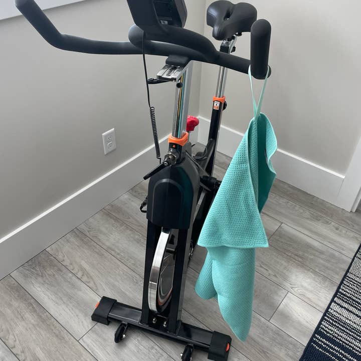 Happy & Bright - Wholesale Sports towel - Fit Workout Towels2