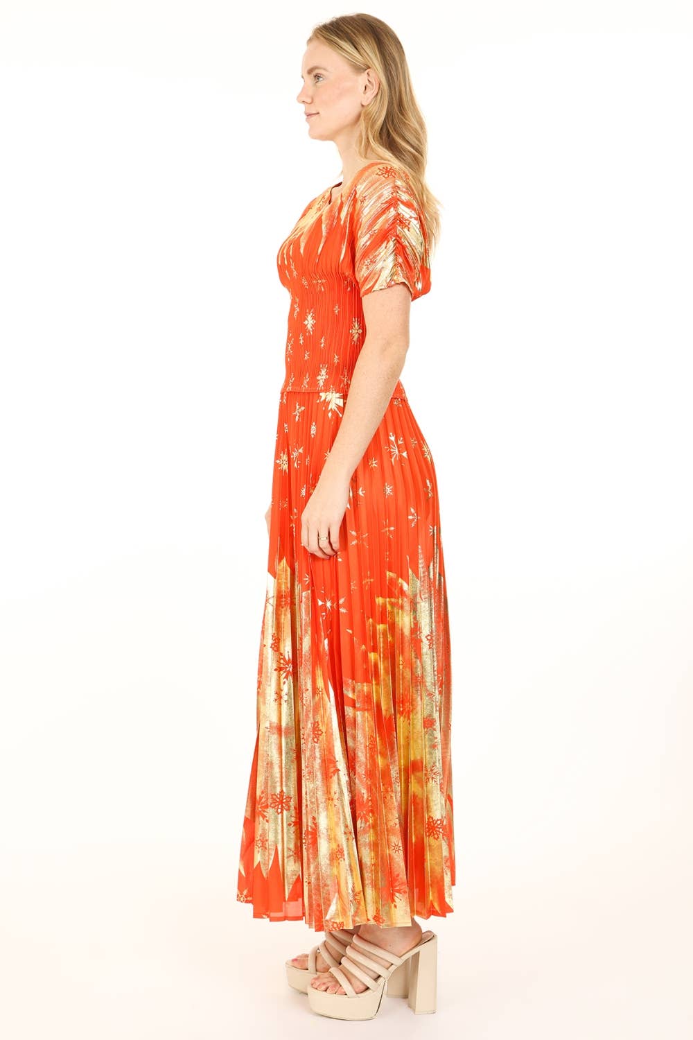 Beulah Style - Wholesale Top & Skirt Set - Women's - Glossy Snowflake Pattern Pleated Top & Skirt Set QM603810