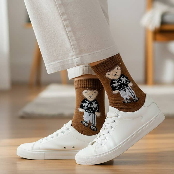 Wrapables.com - Wholesale Socks - Women's - Wrapables Women's Bear in Christmas Sweater Socks (Set of 5)3