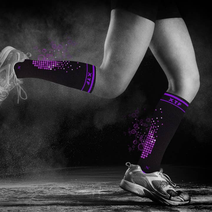 Extreme Fit Wholesale - Wholesale Socks - Unisex - HIGH-INTENSITY RUN+ WORKOUT COMPRESSION SOCKS2