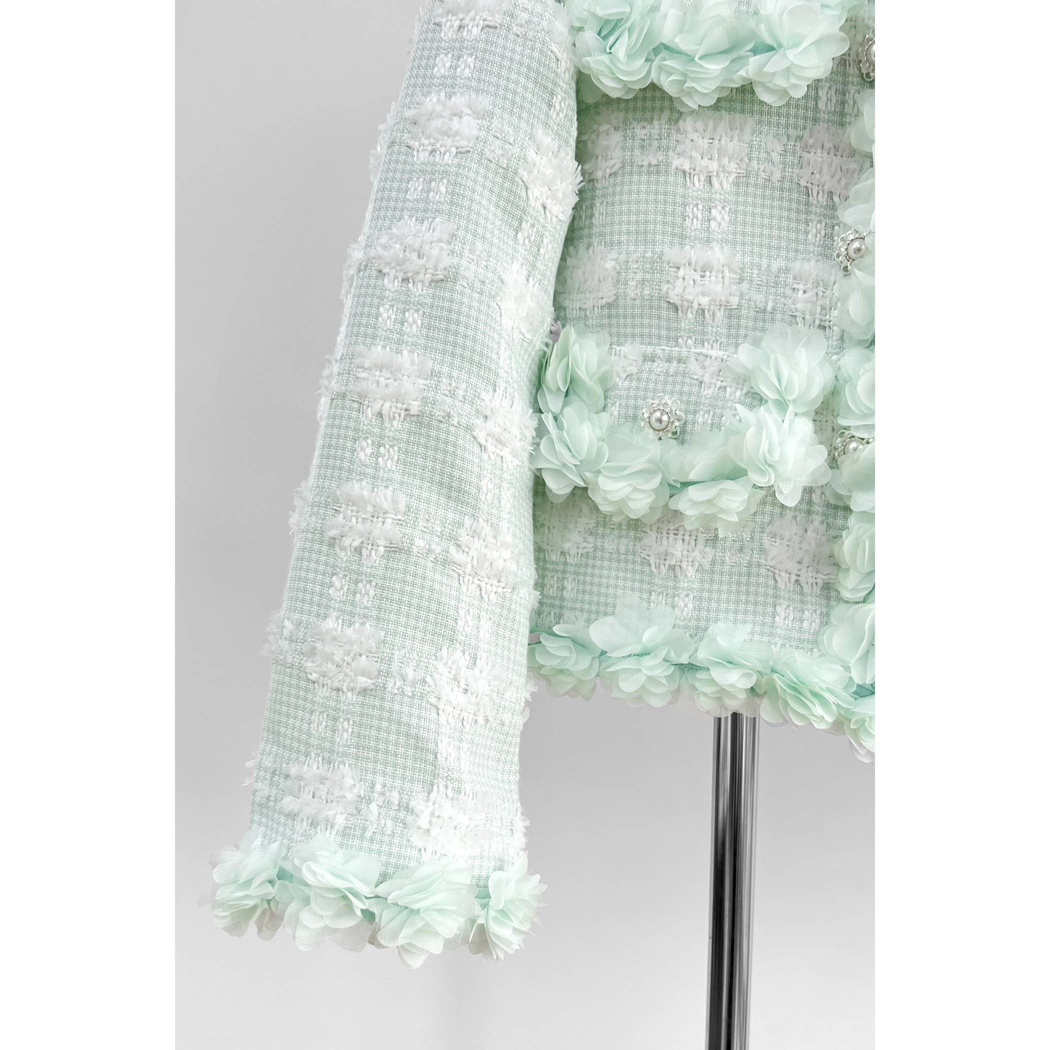 XHHH Inc - Vente Veste – femme - Vestes en tweed à motif à carreaux4