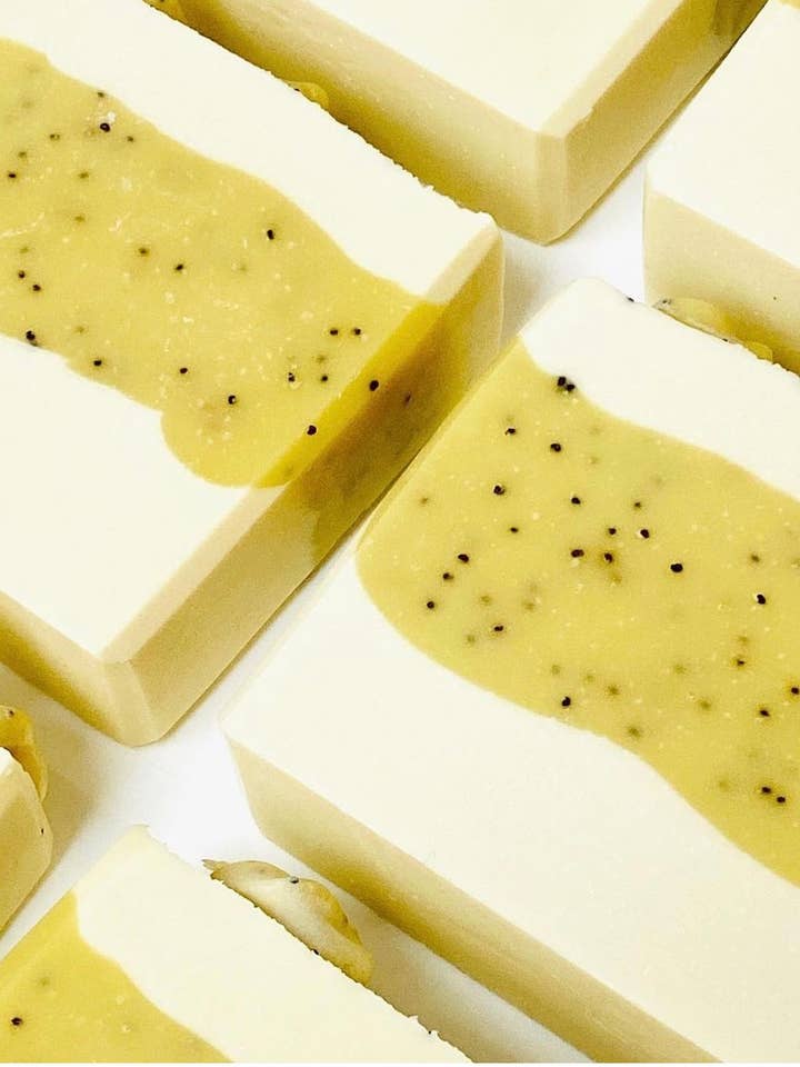 Lemongrass Essential Oil - Artisan Soap - 10 for wholesale by Soakind