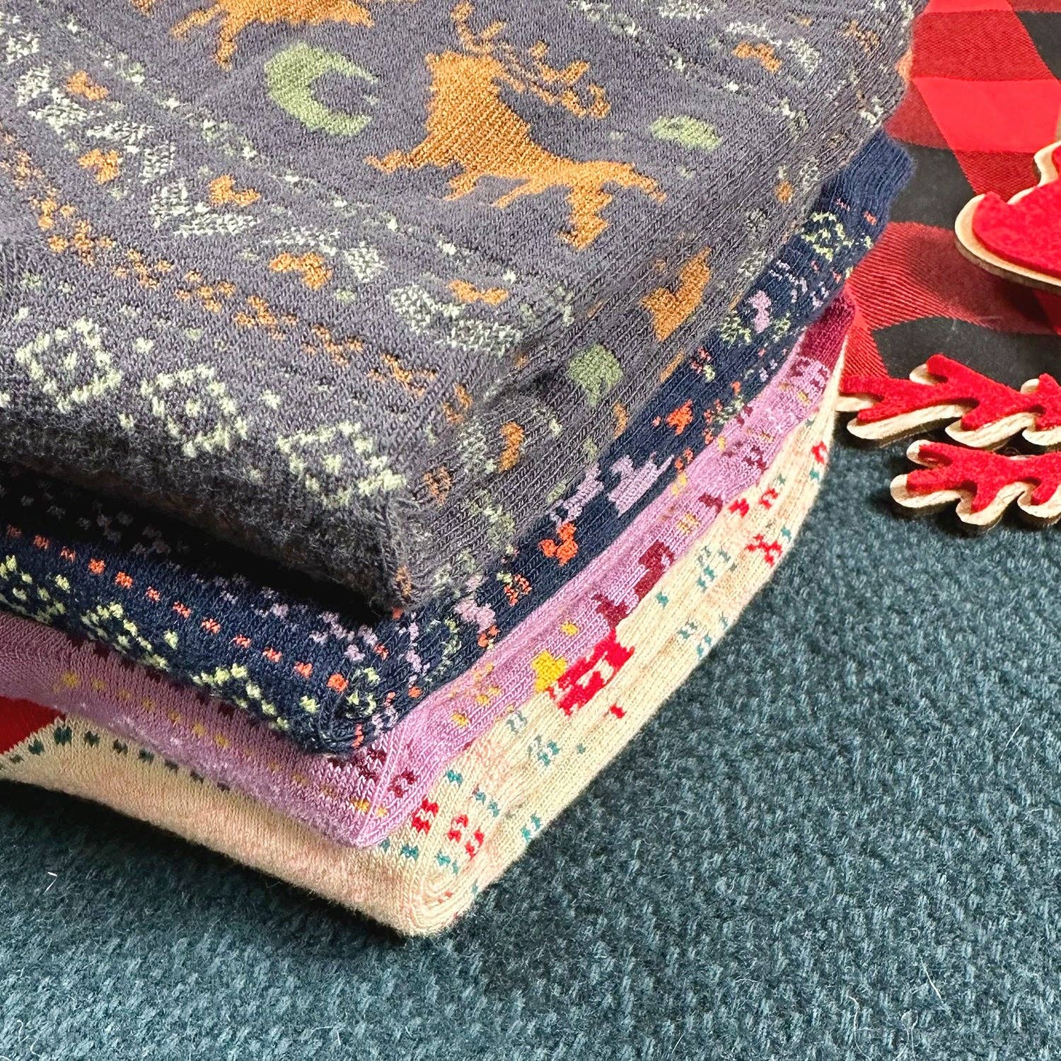 7DAYSSOCKS - Wholesale Socks - Women's - Women's Crew Winter Night Deer Socks6