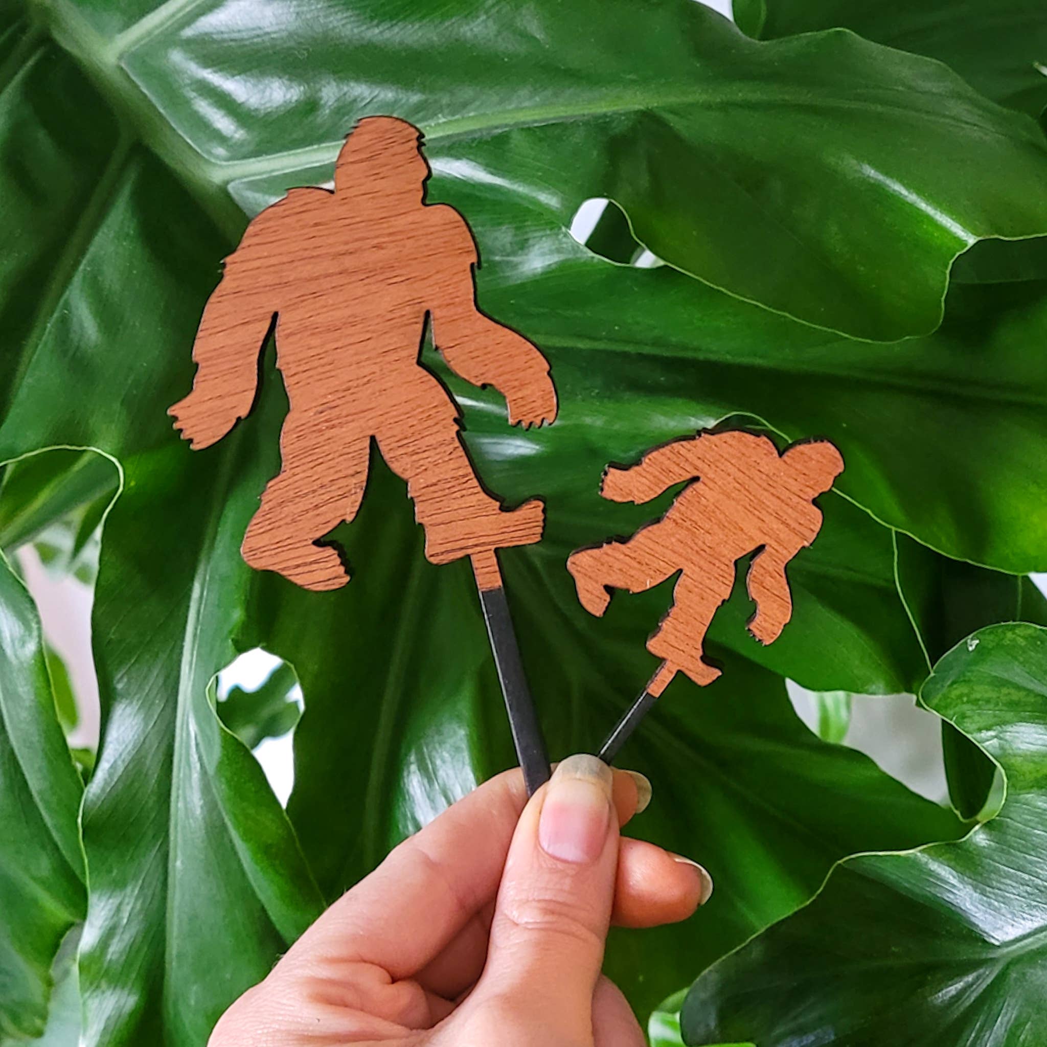 Leaf & Node - Wholesale Garden/Lawn Stake - Bigfoot Sasquatch Decorative Plant Stake (Wood, 2 Sizes)1
