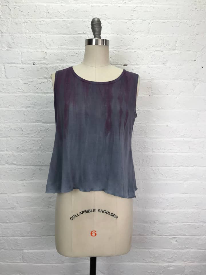 Eileen Bambus Kort Tanktop i Lavender Fog for engroshandel hos Cloud Candy Clothing