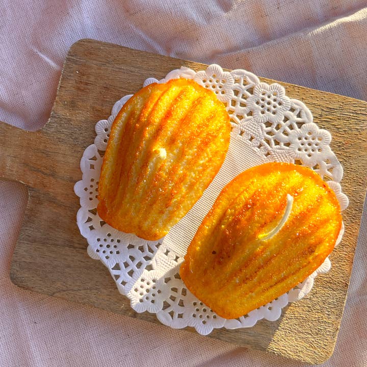 The Wednesday Co - Wholesale Novelty Candle - Dulce Madeleines - Set of 2 Madeleines Candles