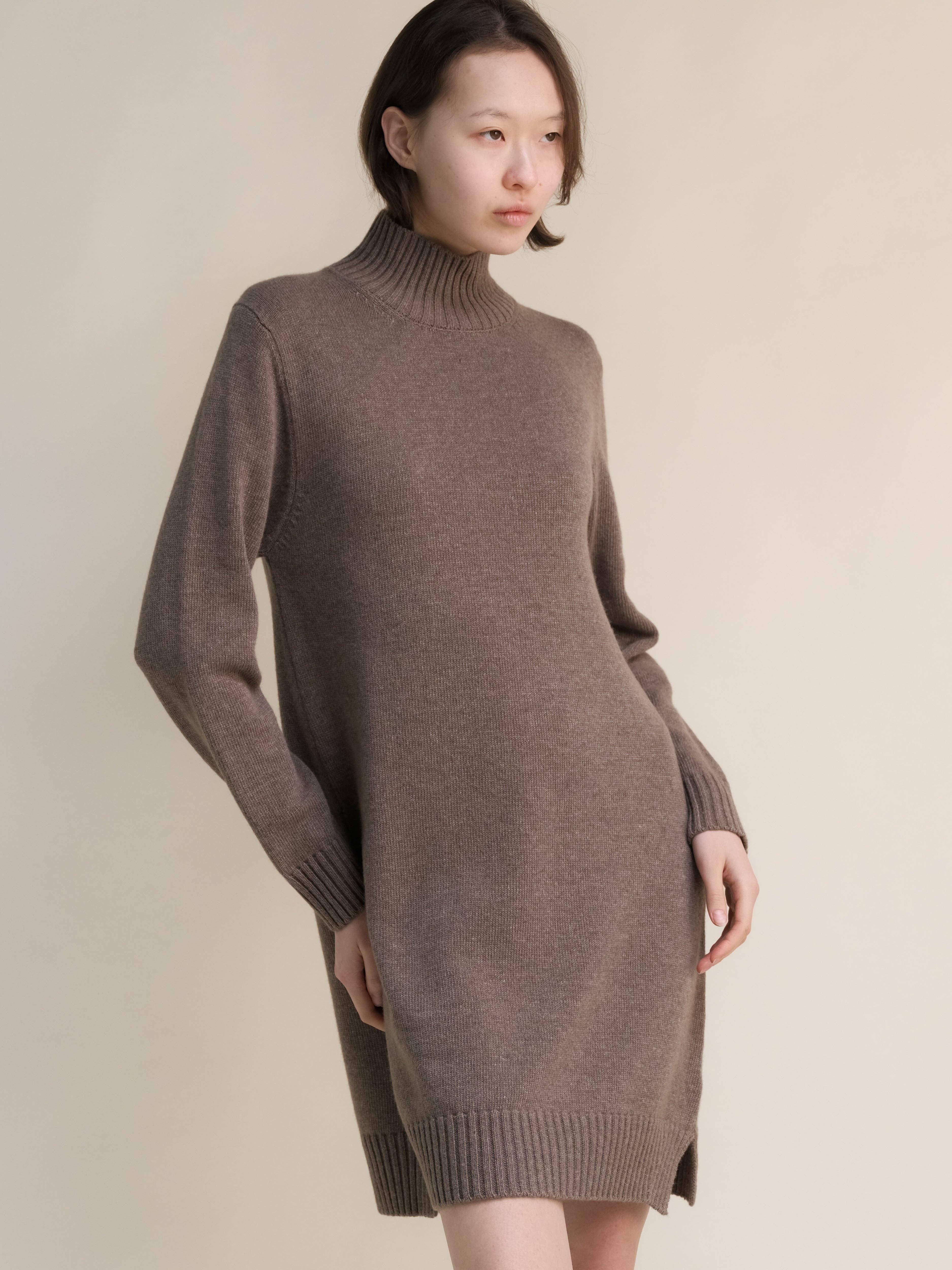 Lèmme - Wholesale Dress - Women's - Cashmere Mix High Neck Midi Dress23