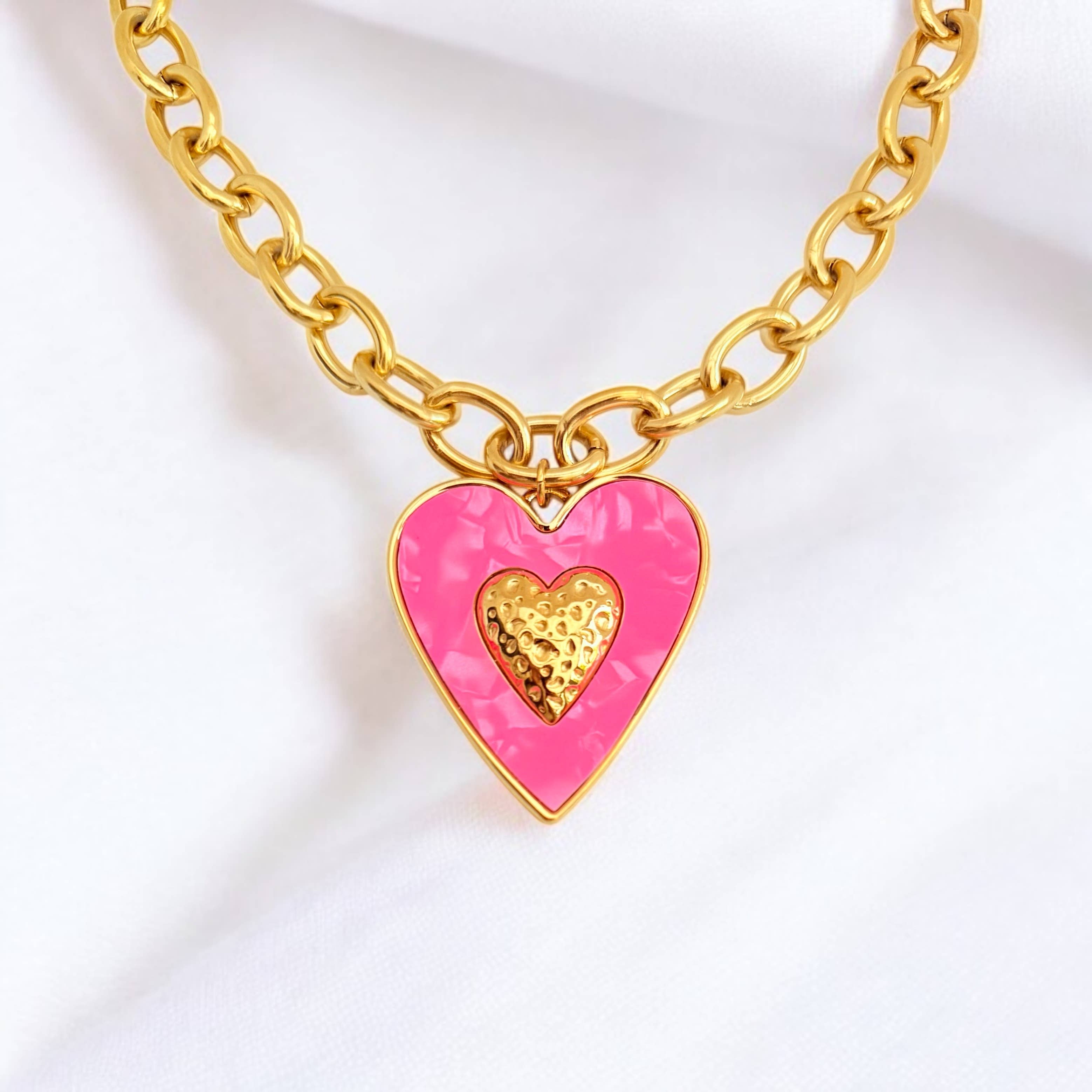 Huracan – wholesale Hänge-/berlockhalsband – Rosabella halsband med stora länkar i rostfritt stål och rosa hjärta2