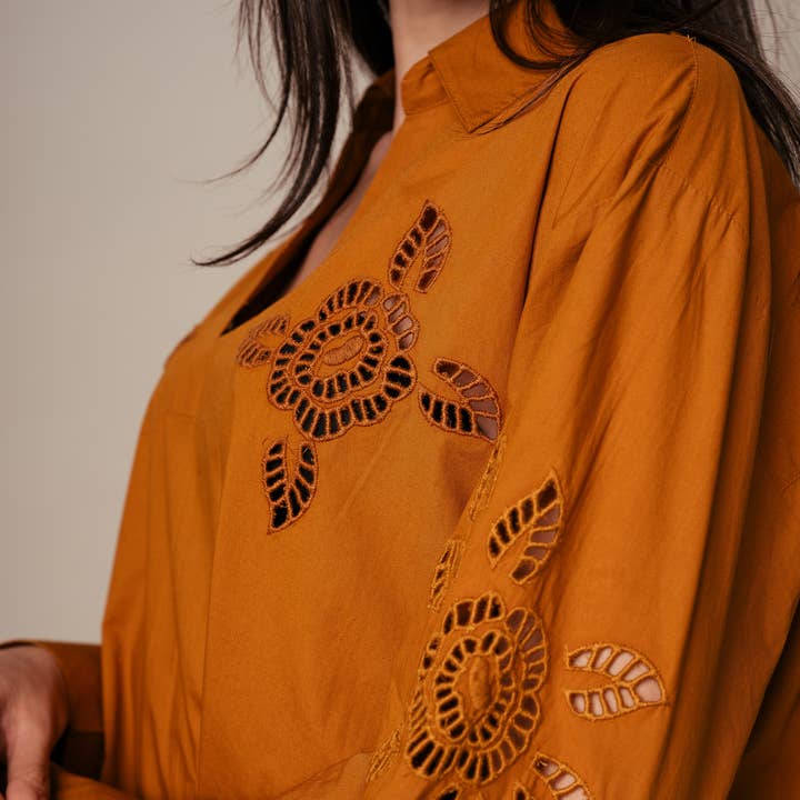 Blusa Clásico- Terra and other Purchase Wholesale camiseta feminina 100 algodao. Free Returns & Net 60 Terms on Faire trending on Faire.