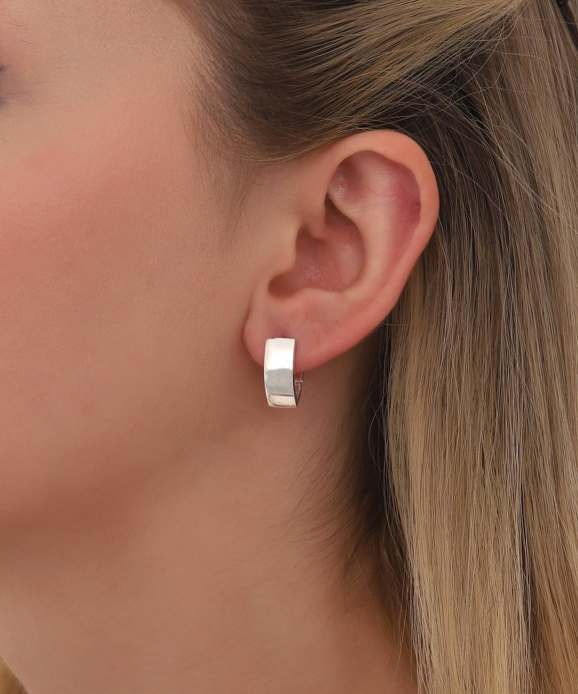 AVENS – wholesale Stud/post earrings – Sterling Silver Plain Circle Elegant Earrings