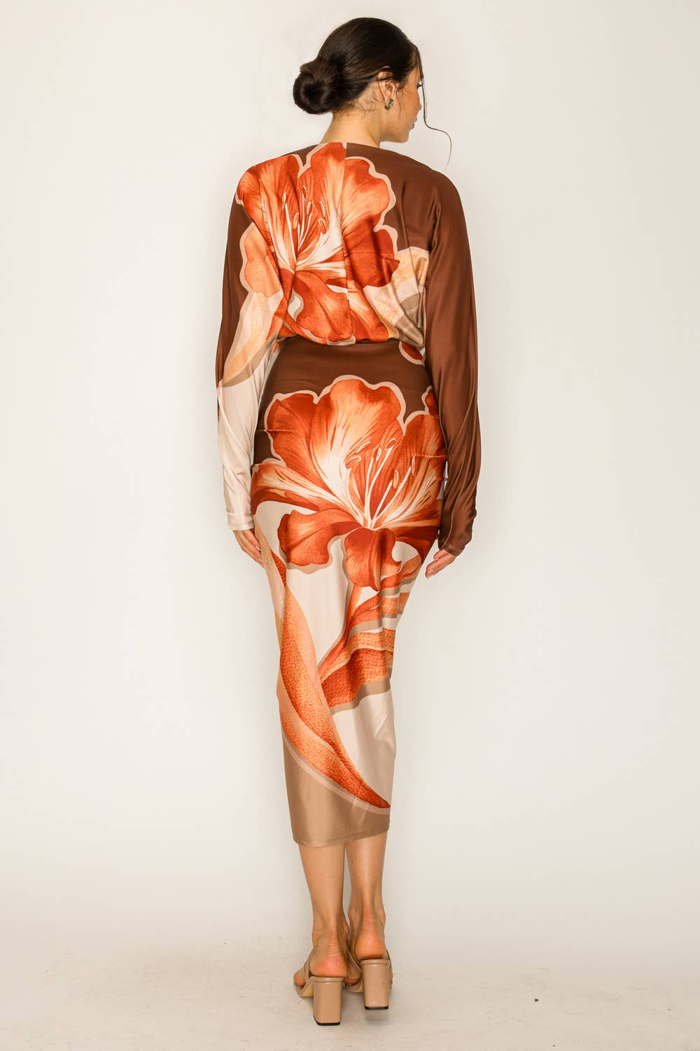 NAVY COMBO BD4049_Front Ruched V-Neck Midi Dress for wholesale on Faire11