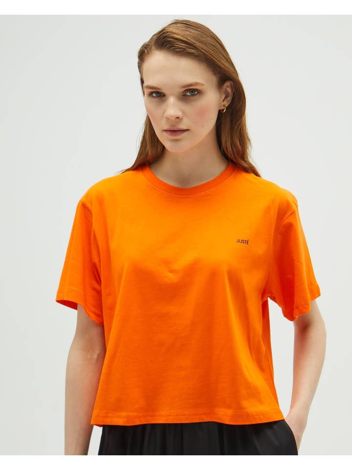 JUSTE - Wholesale T-shirt – women's - Orange Oversize Crop T-shirt