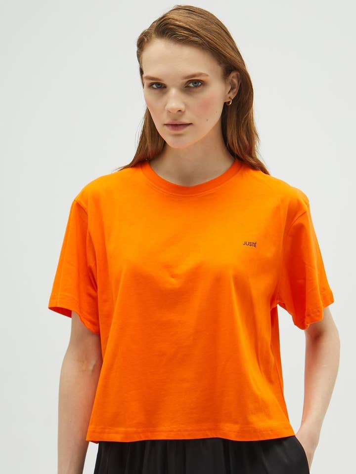 Oranges Oversize-Crop-T-Shirt für den Großhandel von JUSTE