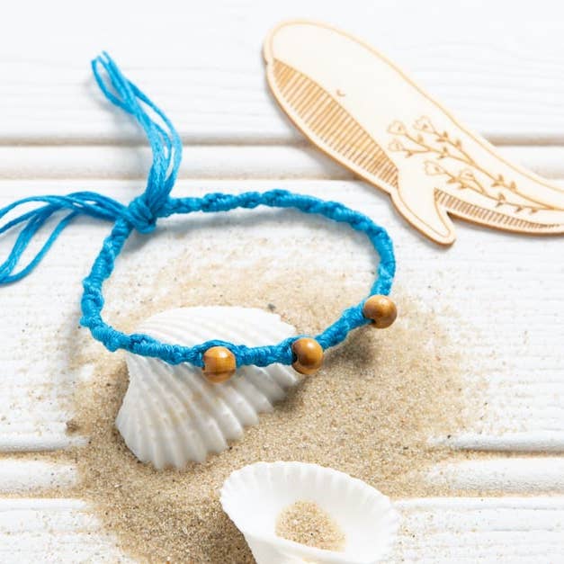 Wool Couture Company - Wholesale DIY craft kit - Friendship Bracelet Kit1