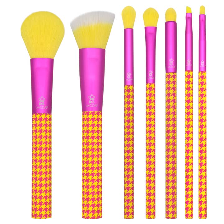 Royal Brush Mfg. Inc. - Wholesale Makeup Brush Set - MŌDA® Keep It Classy Kit, Yellow & Pink