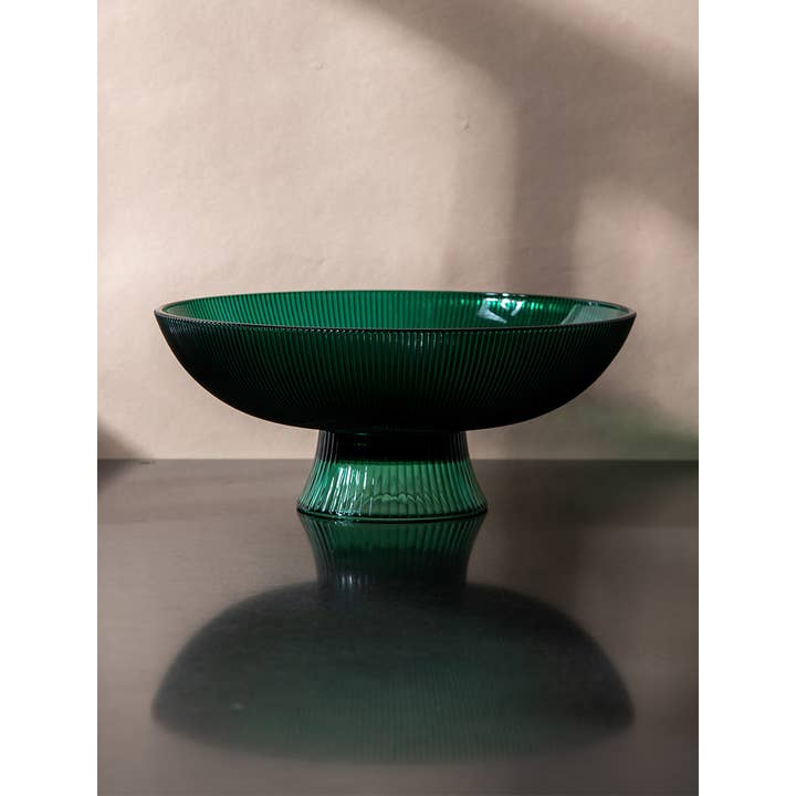 Casa Amarosa - Wholesale Decorative Plate/Dish/Bowl - Ribbed Glass Bowl, Green -10 x 10 x 5 Inches