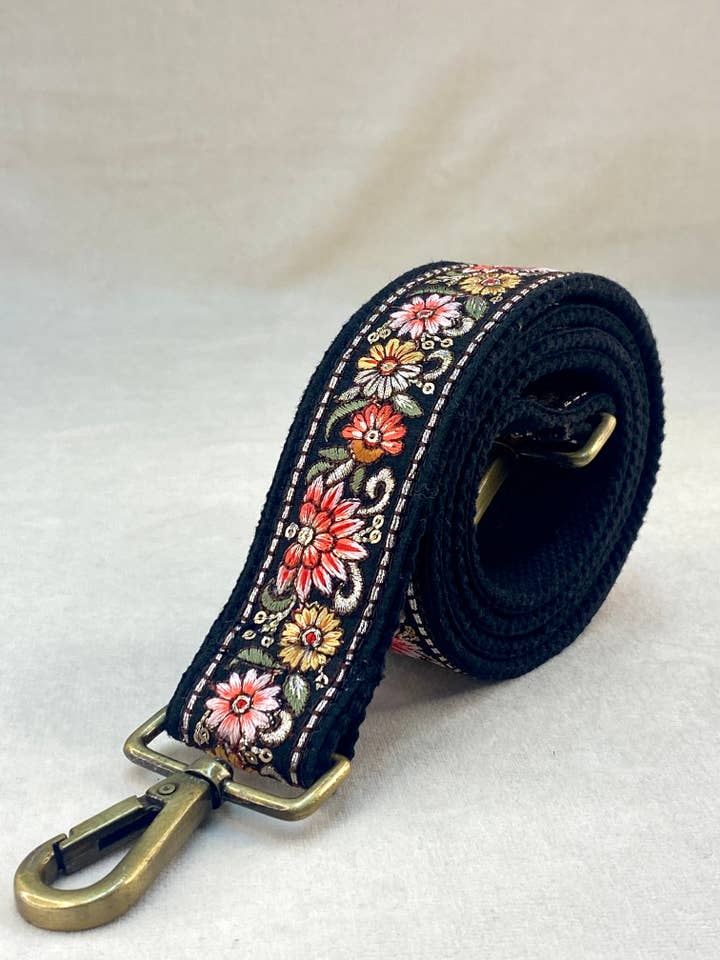 Bagstrap Luna in black for wholesale by Temple of Treasure