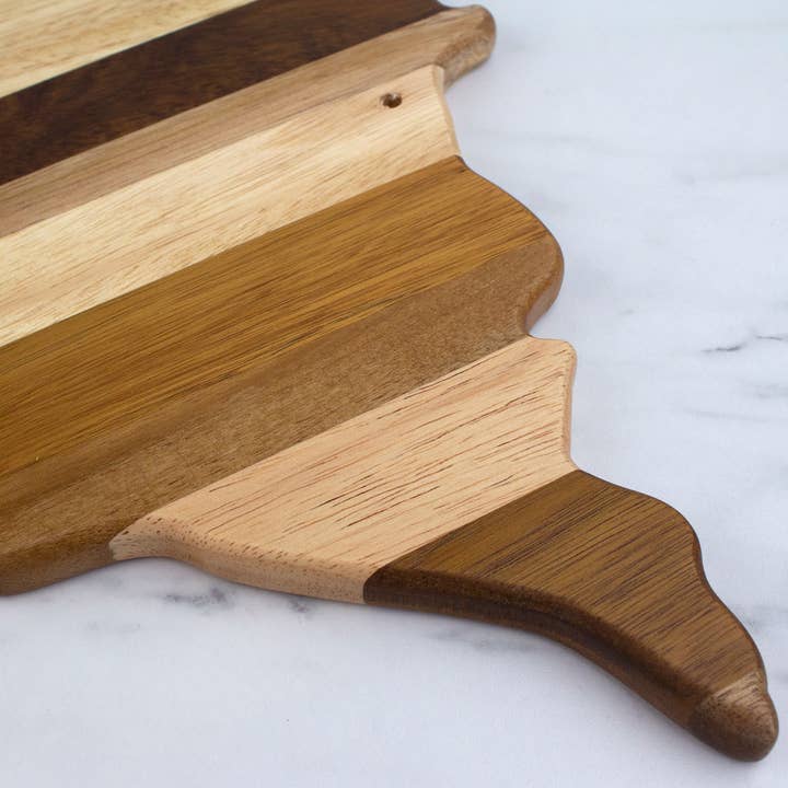 Totally Bamboo - Wholesale Cutting Board - Rock & Branch® Shiplap Series Minnesota Serving Board4
