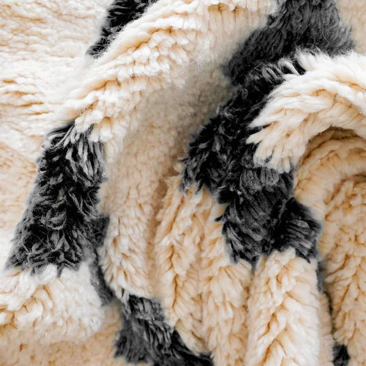 Moroccan Woven Treasures - Wholesale Area Rug - Black and White Moroccan Rug, Berber Rug, 9x12 area rug2