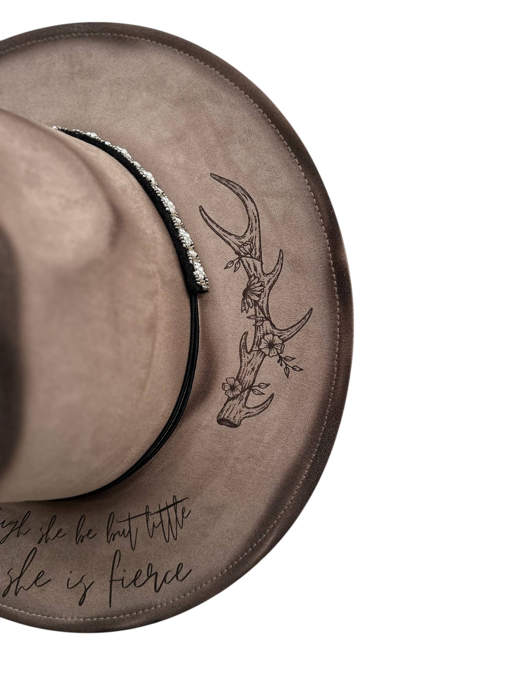 Wild Indigo - Vente Chapeau en feutre - femme - Chapeau Antler Florals « Though She Be But Little »1