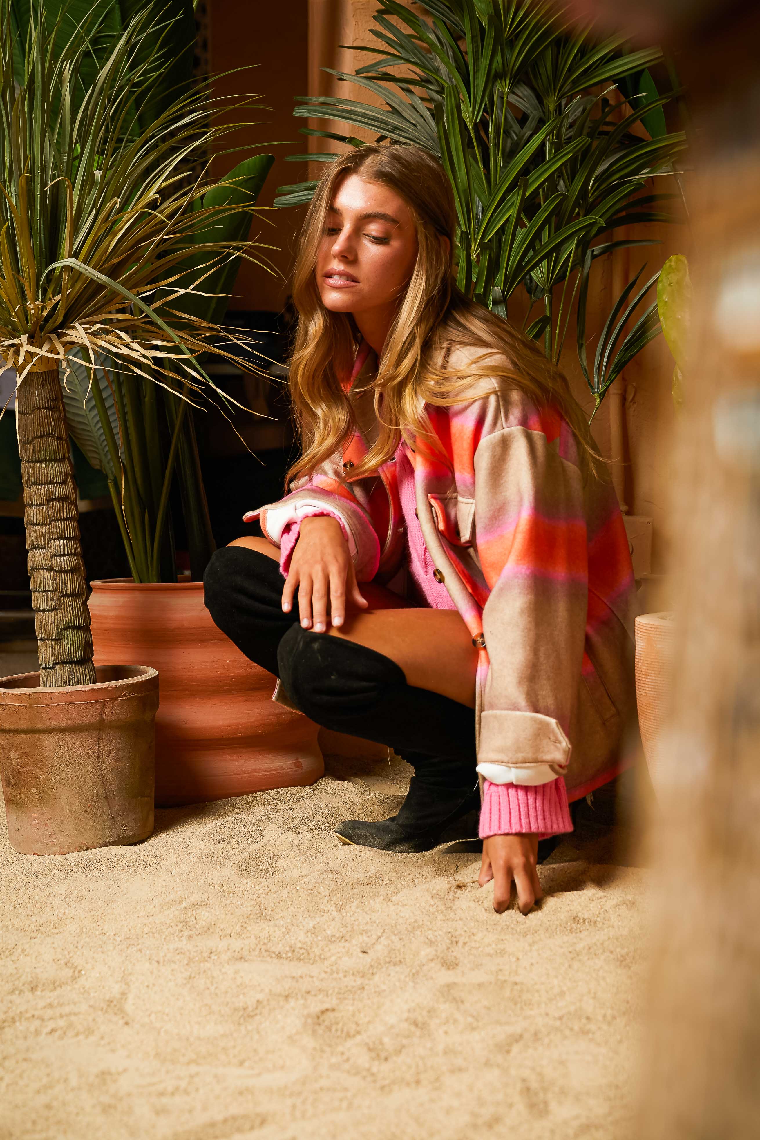 TAUPE/ORANGE PLUS MEHRFARBIGE BUTTON-DOWN-JACKE für den Großhandel auf Faire5