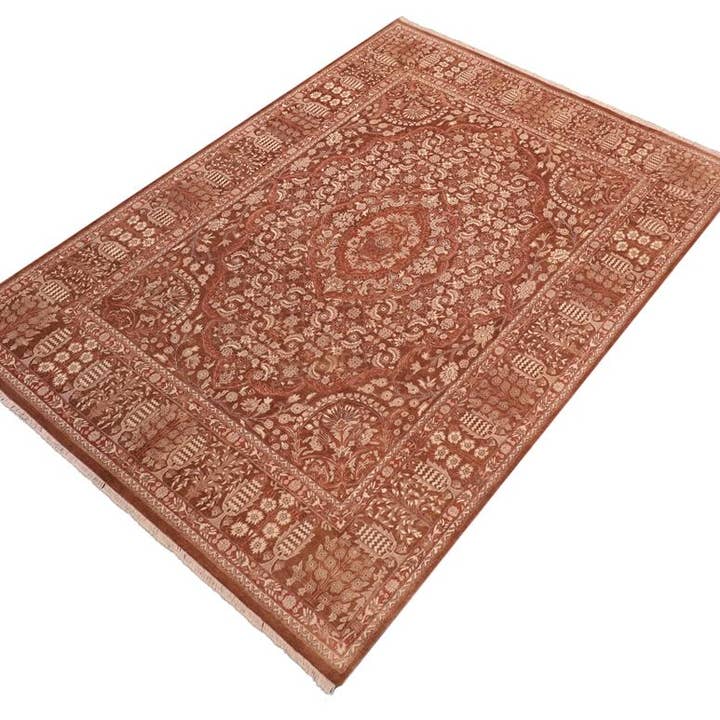Antiker pflanzengefärbter Tajdar-Teppich aus brauner Wolle - 2,41 m x 2,95 m für den Großhandel von Arshs Fine Rugs